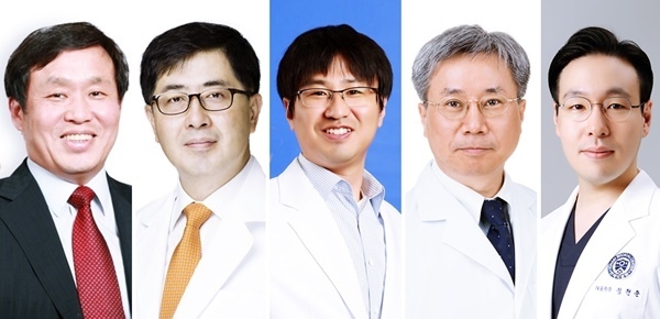 12월 마스터 코스의 디렉터들. 왼쪽부터 김경원, 김기성, 박종현, 오영학, 정현준 원장.